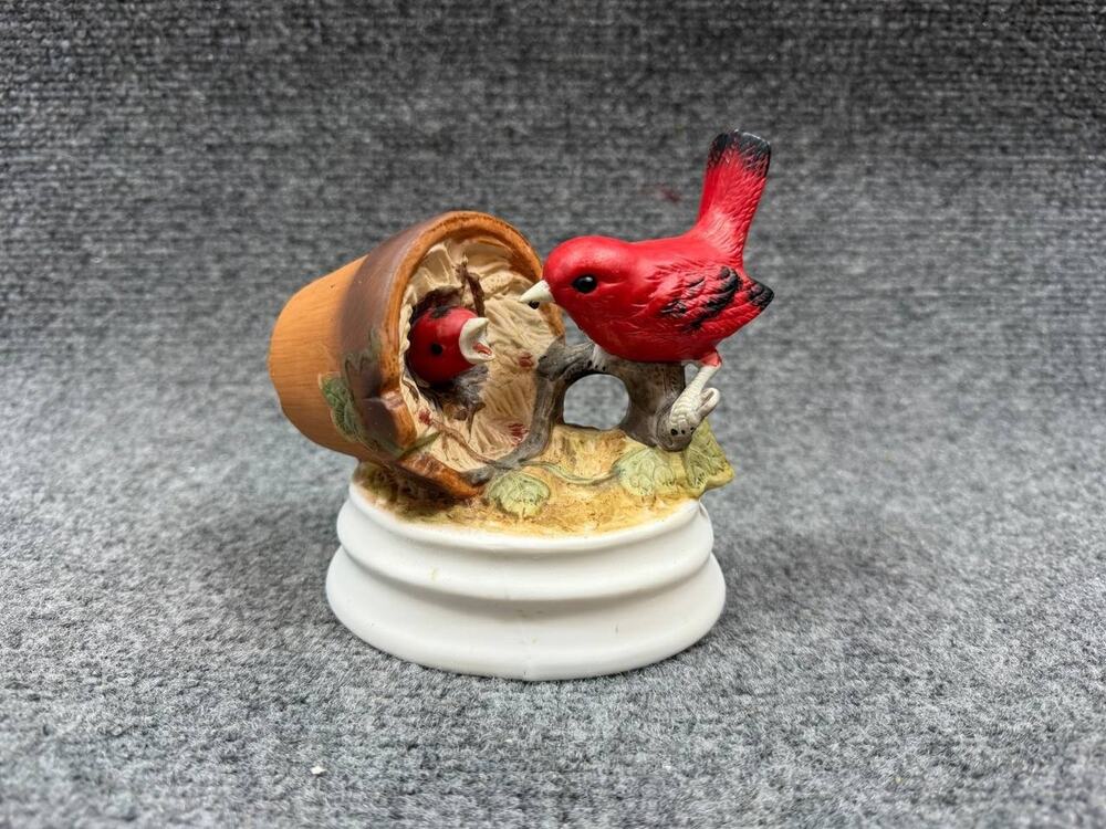 Vintage Flambro Cardinal Music Box Figurine Taiwan Working